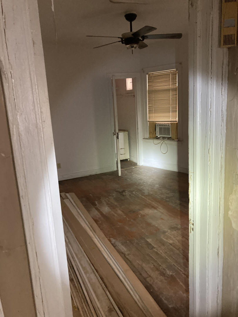 8115 South Rhodes Avenue Chicago, IL 60619 - Photo 16 of 35 Gallery Image 16