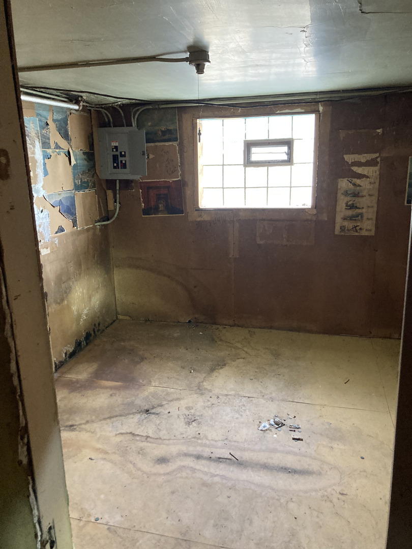 8115 South Rhodes Avenue Chicago, IL 60619 - Photo 18 of 35 Gallery Image 18