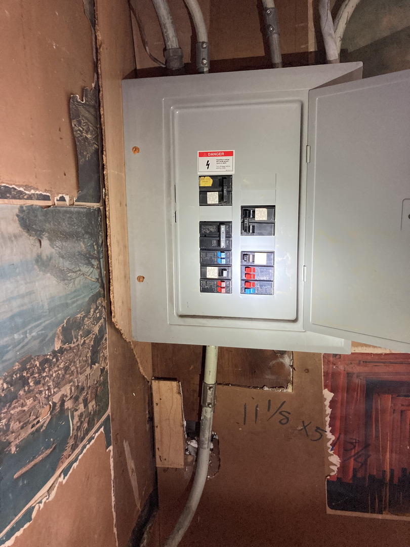8115 South Rhodes Avenue Chicago, IL 60619 - Photo 19 of 35 Gallery Image 19