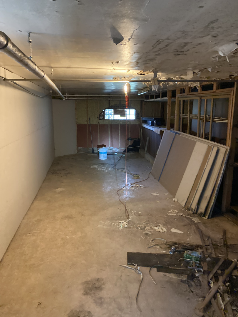 8115 South Rhodes Avenue Chicago, IL 60619 - Photo 24 of 35 Gallery Image 24