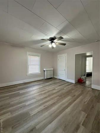 $2,200 | 9 Elizabeth Street, Unit 2, Port Jervis, NY 12771