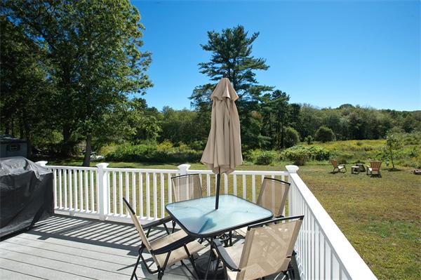 407 Vinnicum Road Swansea, MA 02777 - Photo 13 of 15 Gallery Image 13