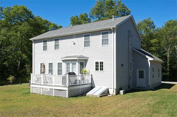 407 Vinnicum Road Swansea, MA 02777 - Photo 14 of 15 Gallery Image 14