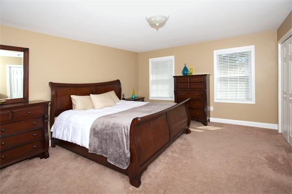 407 Vinnicum Road Swansea, MA 02777 - Photo 6 of 15 Gallery Image 6