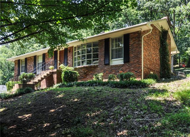 5734 Knob Road Nashville, TN 37209 - Photo 1 of 20 Gallery Image 1