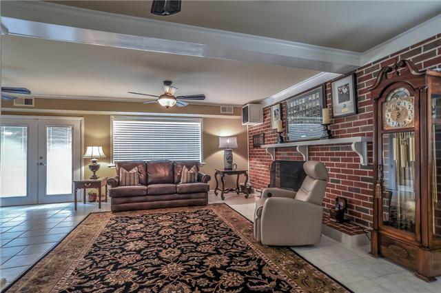 5734 Knob Road Nashville, TN 37209 - Photo 14 of 20 Downstairs!