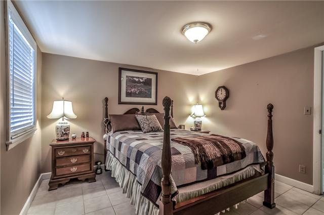 5734 Knob Road Nashville, TN 37209 - Photo 16 of 20 Downstairs Bedroom is very nice with big closet!