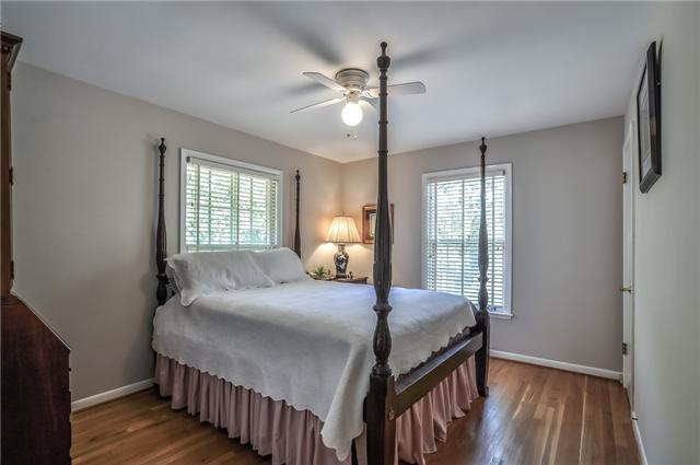 5734 Knob Road Nashville, TN 37209 - Photo 6 of 20 Another Bedroom