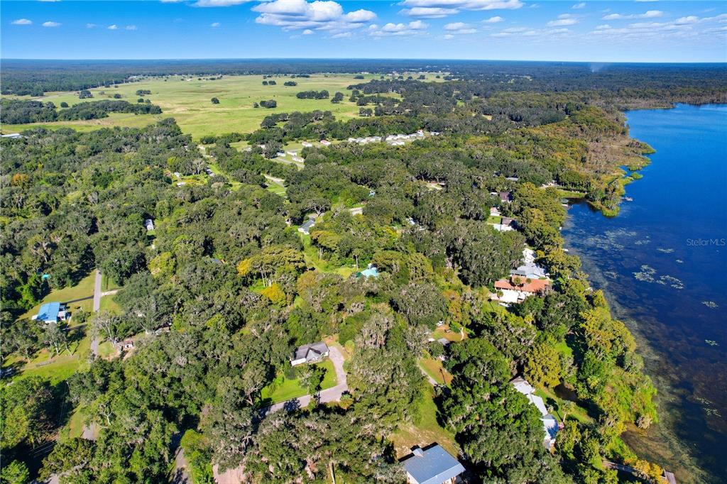 401 County Rd Lake Lake Panasoffkee, FL 33538 - Photo 19 of 31