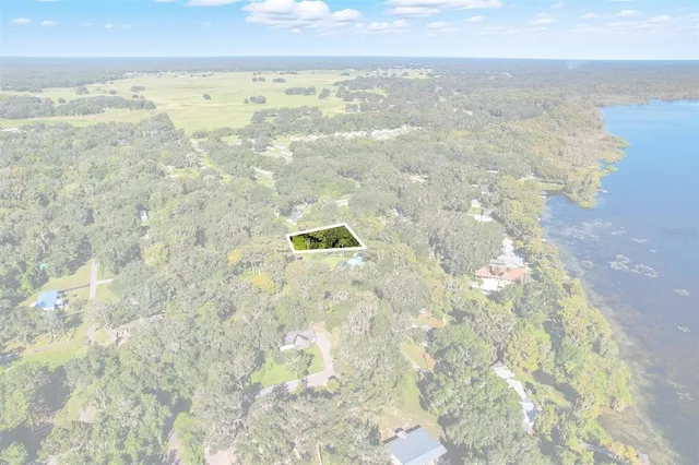 $25,000 | 401 County Rd Lake, Lake Panasoffkee, FL 33538