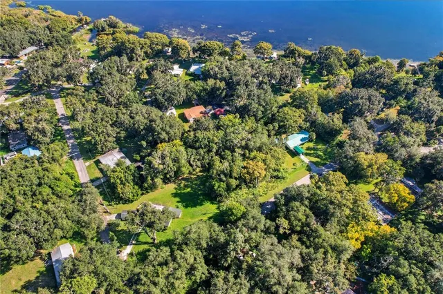 $25,000 | 401 County Rd Lake, Lake Panasoffkee, FL 33538