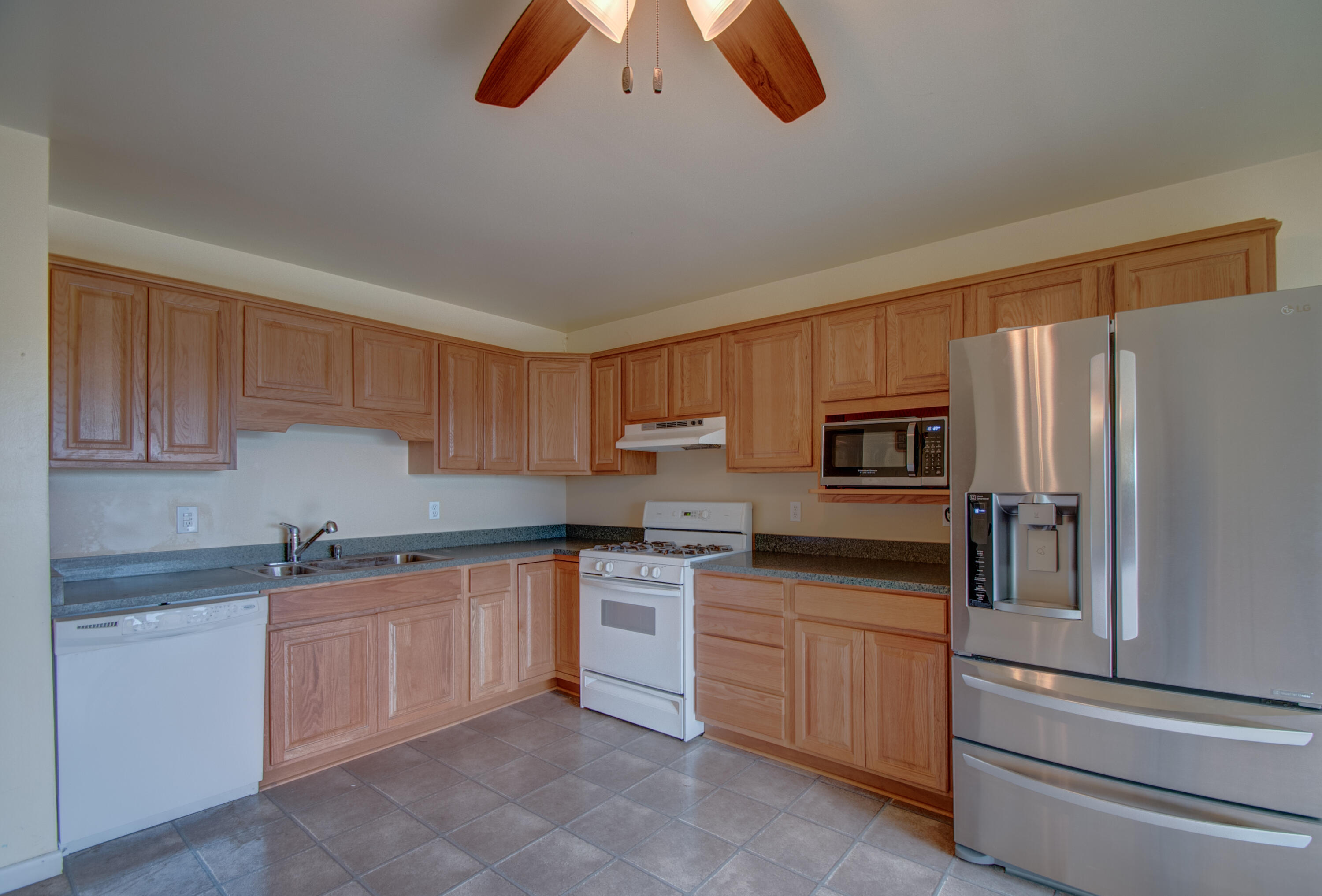 538 Robyn Road Valparaiso, IN 46385 - Photo 11 of 41 3000x2034