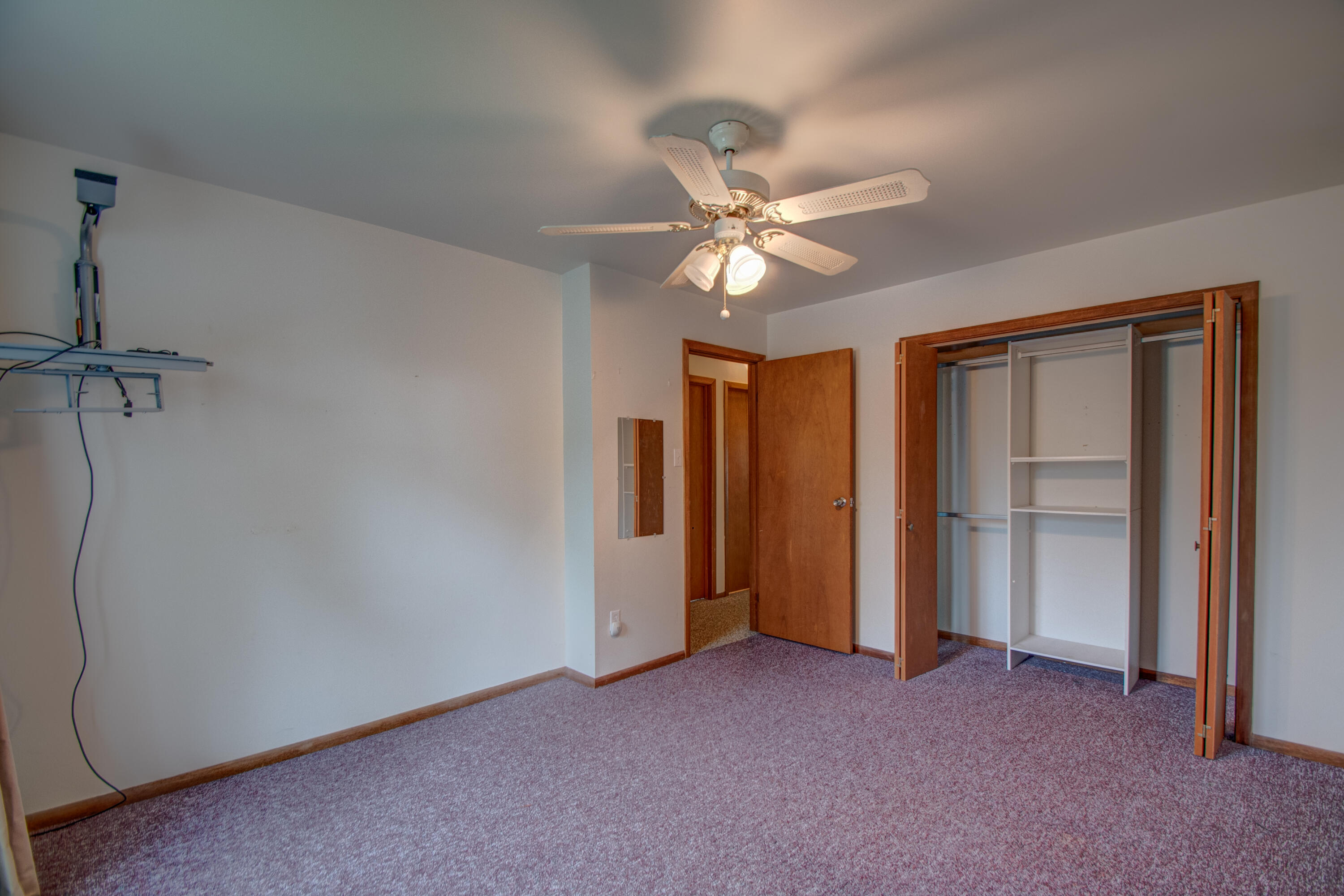 538 Robyn Road Valparaiso, IN 46385 - Photo 17 of 41 3000x2001