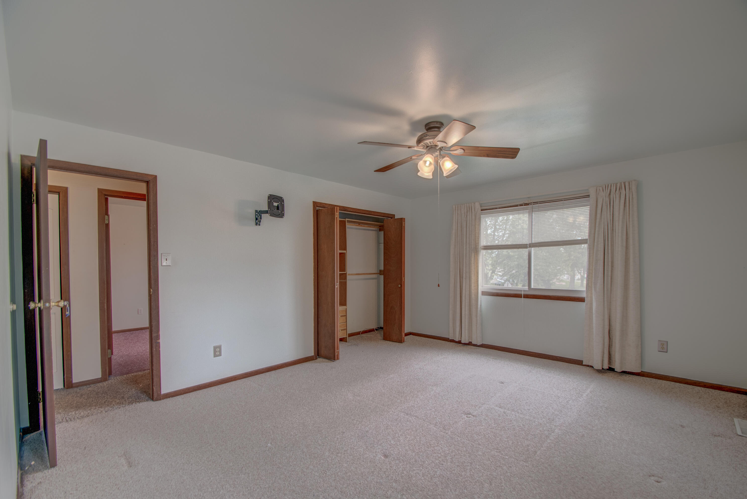 538 Robyn Road Valparaiso, IN 46385 - Photo 18 of 41 3000x2006