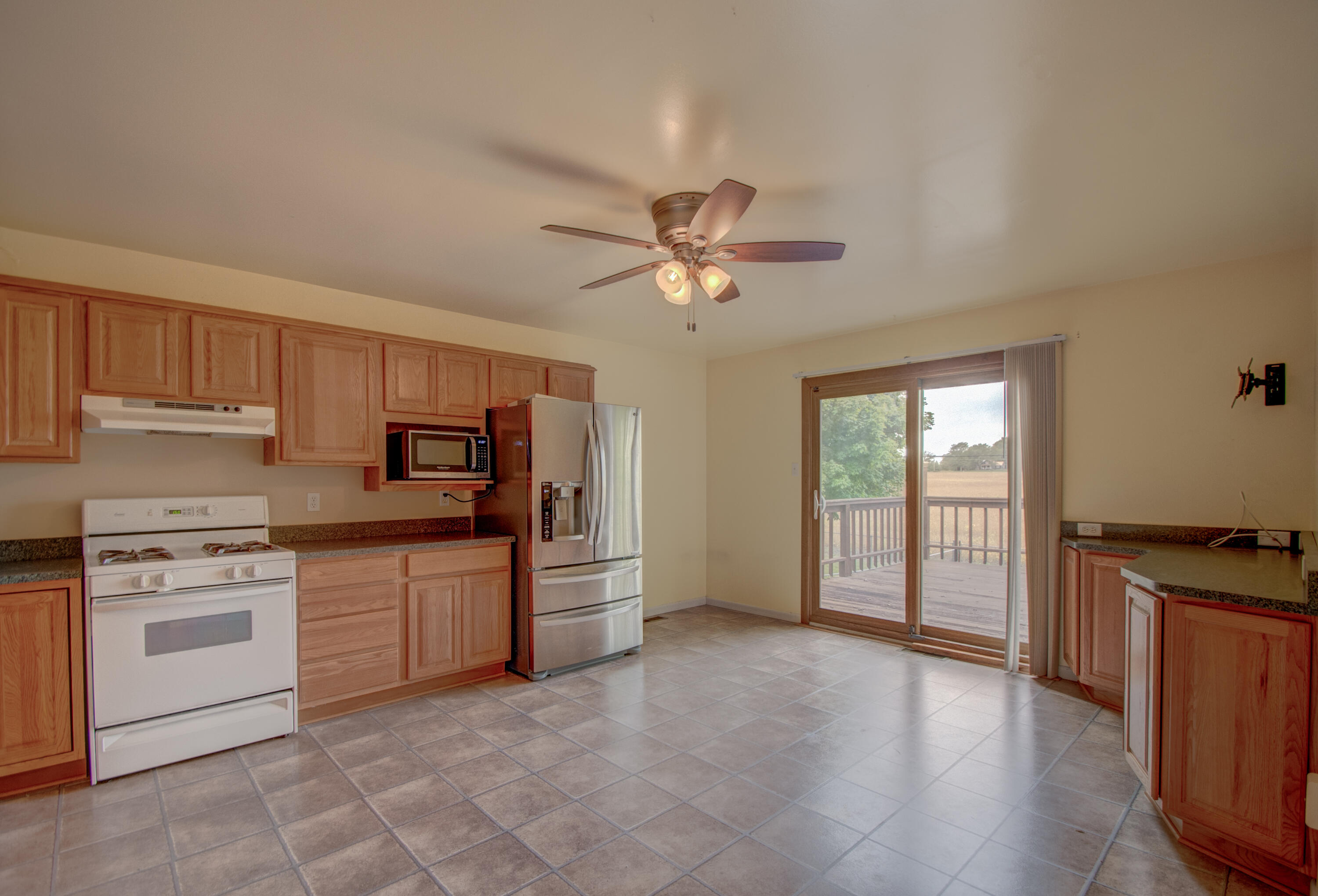 538 Robyn Road Valparaiso, IN 46385 - Photo 8 of 41 3000x2041