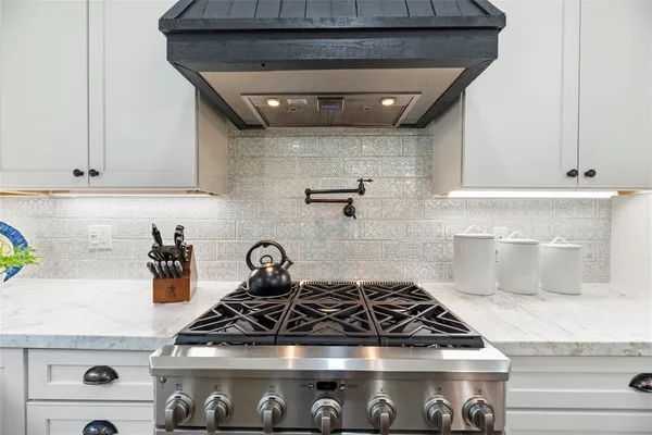 $569,000 | 2933 East Elm Circle, Katy, TX 77493