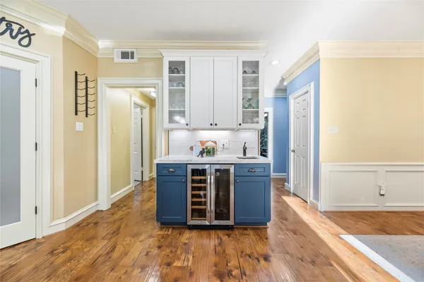 $569,000 | 2933 East Elm Circle, Katy, TX 77493