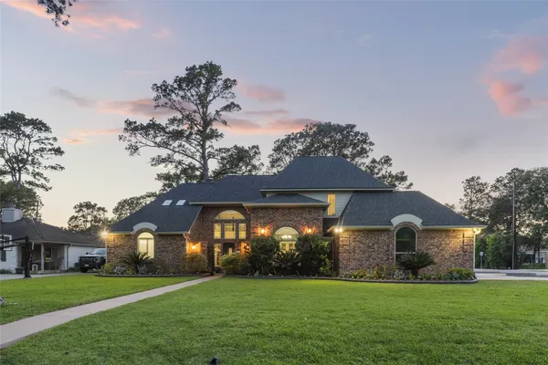 $569,000 | 2933 East Elm Circle, Katy, TX 77493