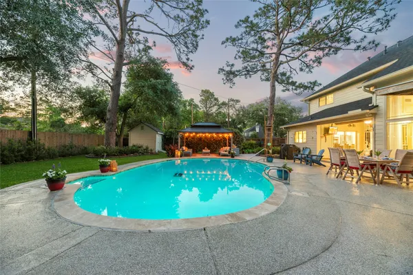 $569,000 | 2933 East Elm Circle, Katy, TX 77493
