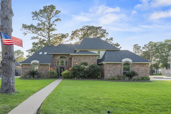 $569,000 | 2933 East Elm Circle, Katy, TX 77493