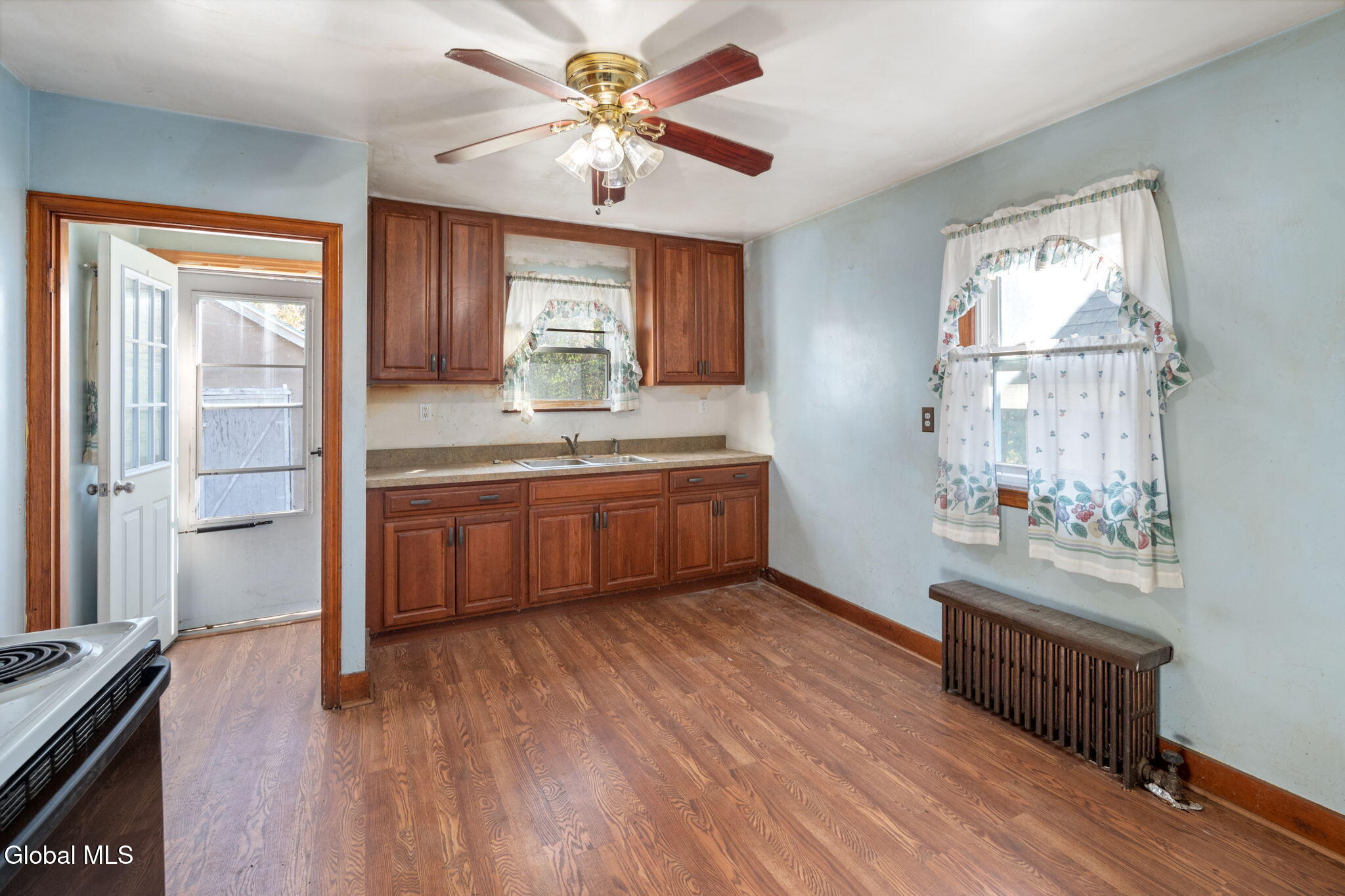 32 Mt Stuart Road Rotterdam, NY 12304 - Photo 9 of 40 10-32MtStuartRd_10