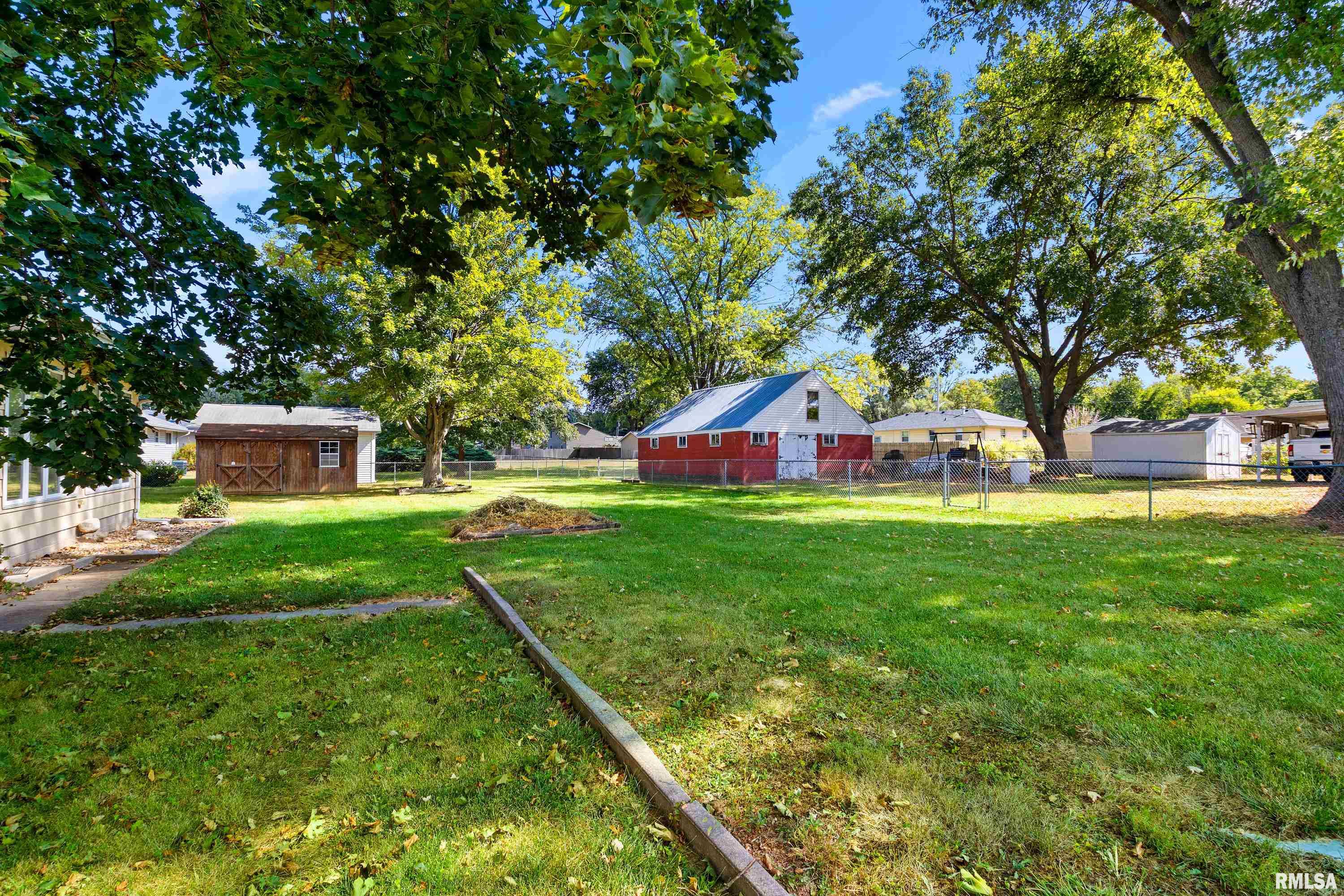 106 Field Grove Road East Peoria, IL 61611 - Photo 17 of 18 Gallery Image 17