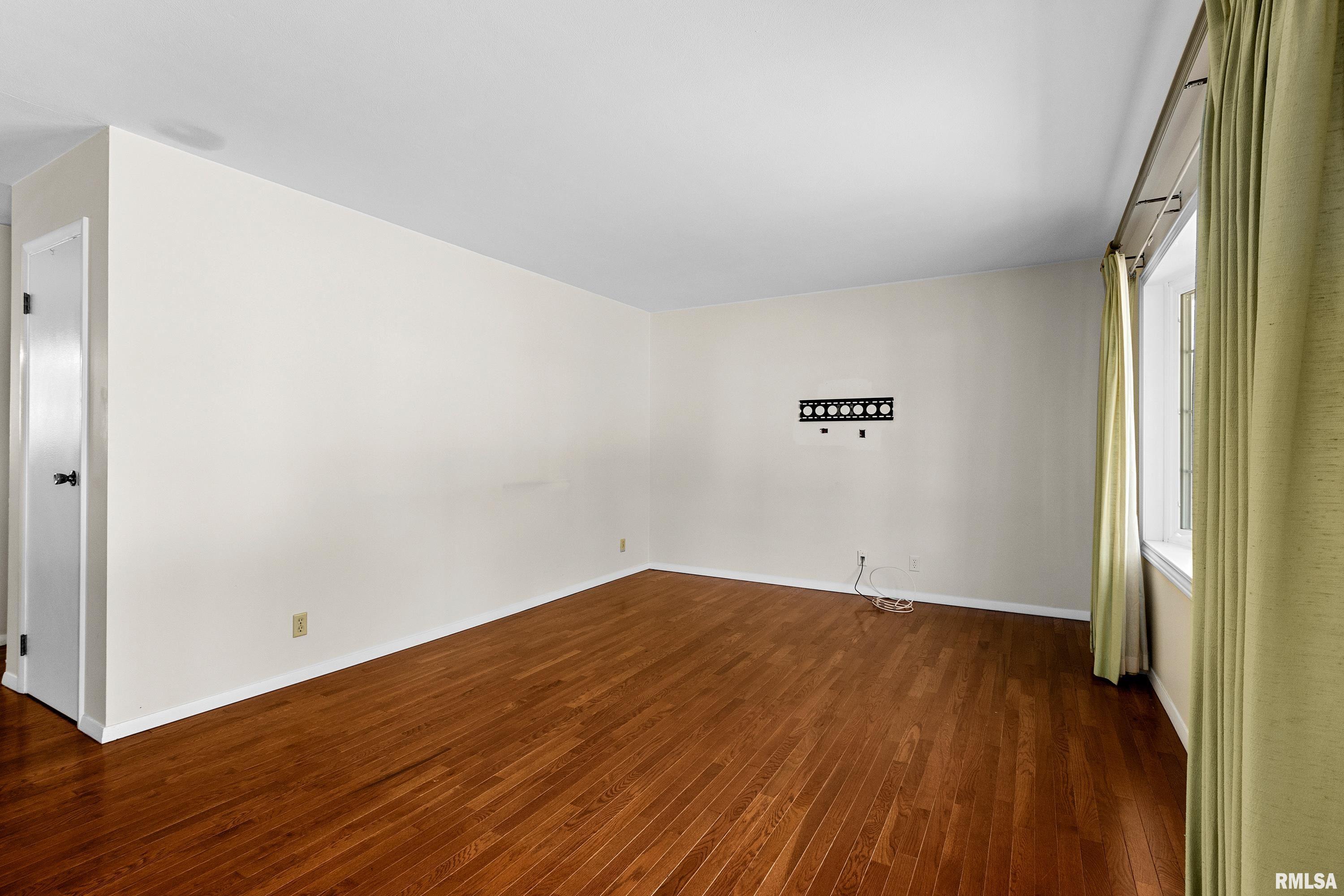 106 Field Grove Road East Peoria, IL 61611 - Photo 4 of 18 Gallery Image 4