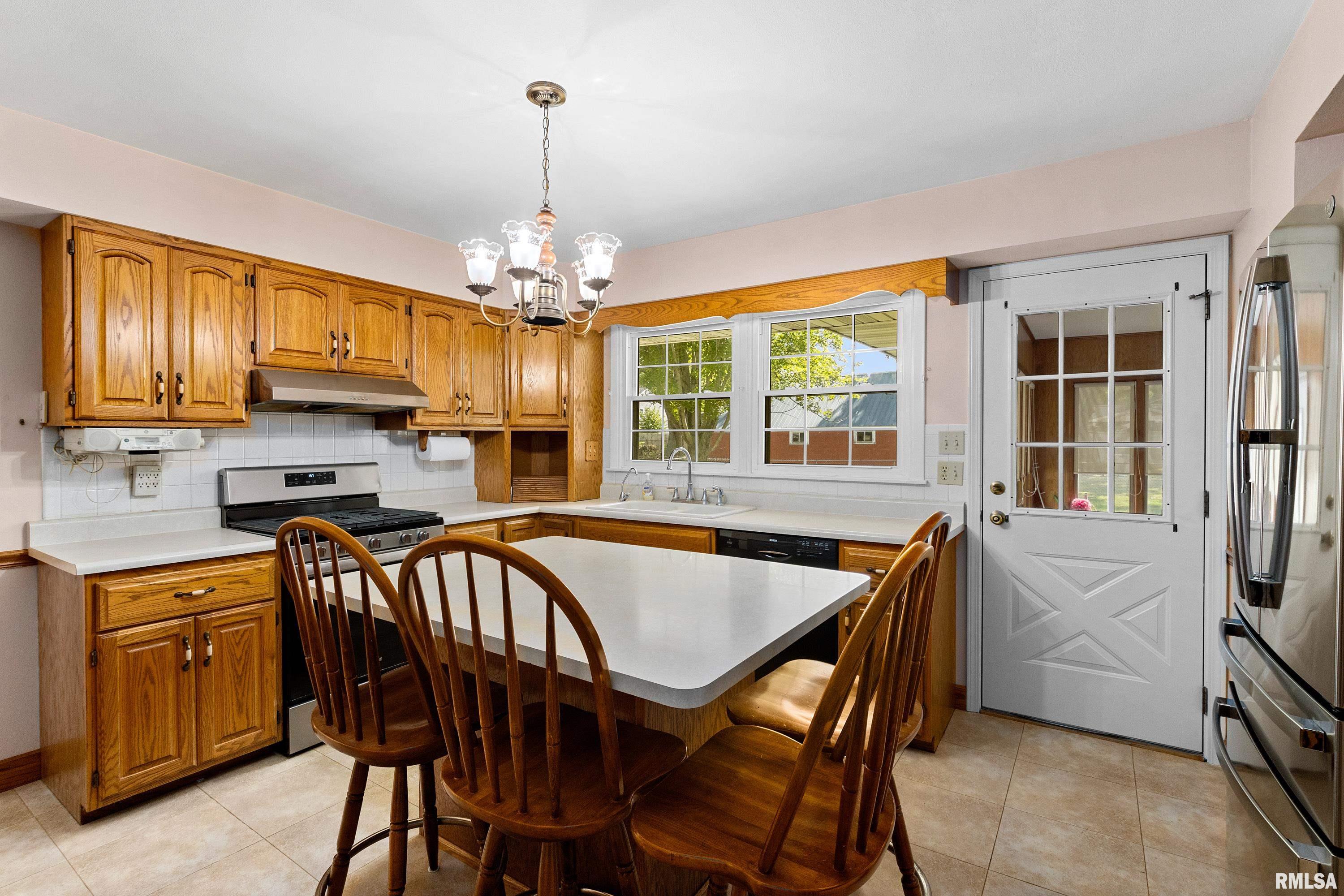 106 Field Grove Road East Peoria, IL 61611 - Photo 8 of 18 Gallery Image 8