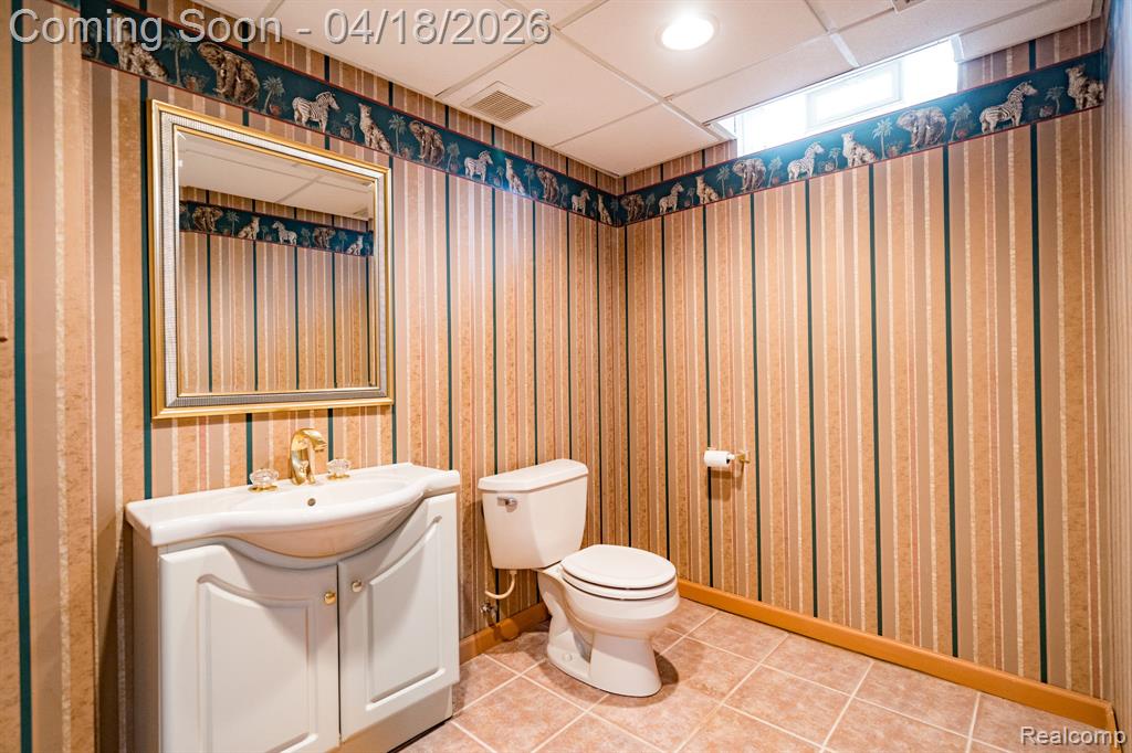 3598 Sahalee Drive Rochester Hills, MI 48309 - Photo 36 of 48