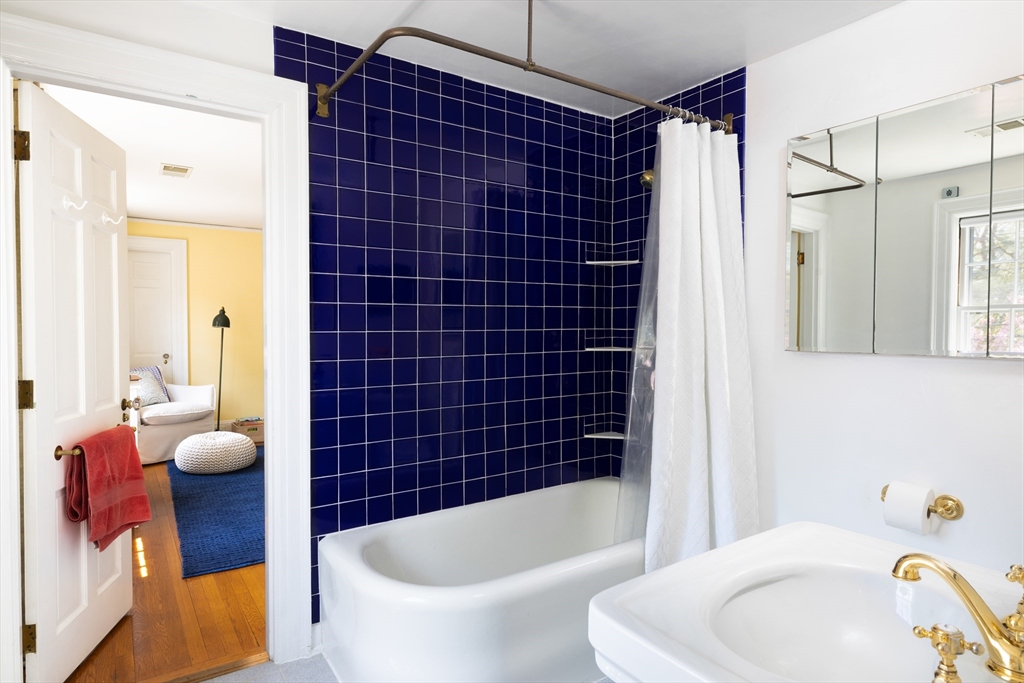401 Heath Street Brookline, MA 02467 - Photo 16 of 27