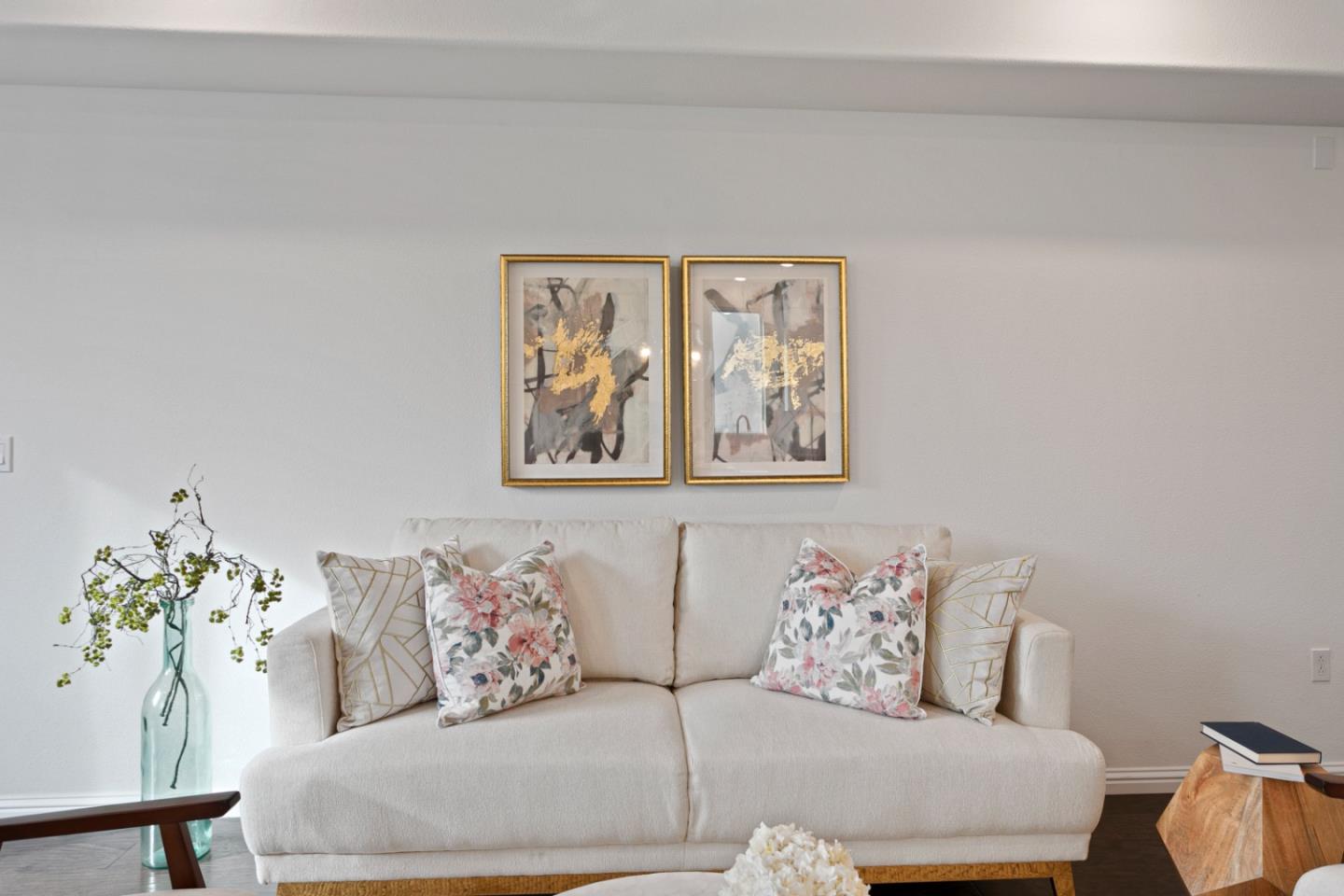 1435 Nightshade Road, Unit 30 Milpitas, CA 95035 - Photo 4 of 16 a living room with furniture and a potted plant