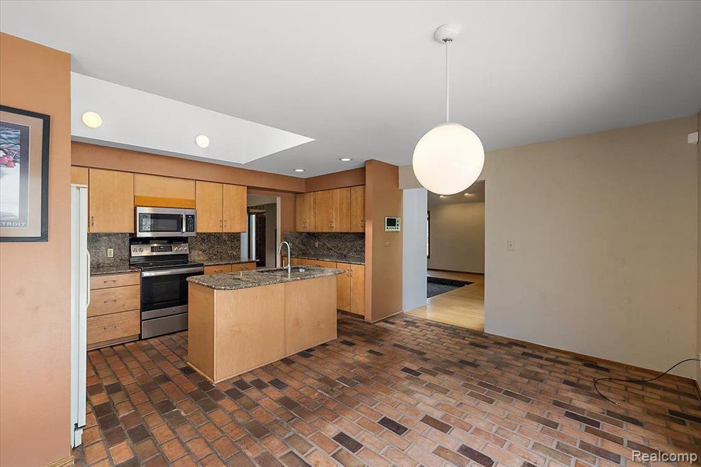 6145 Blue Beech Road Rochester Hills, MI 48306 - Photo 18 of 55