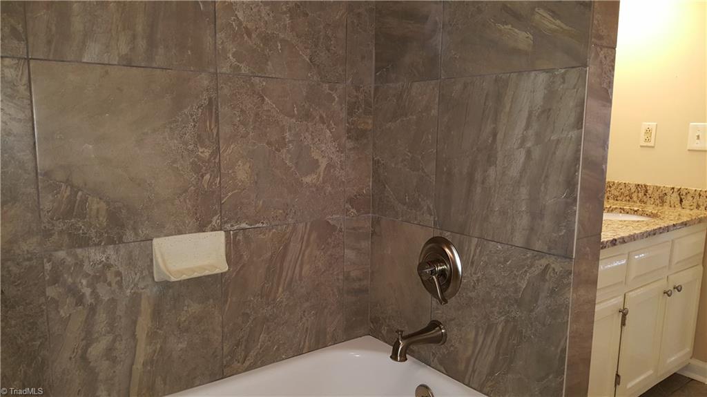 3712 Country Ridge Road Greensboro, NC 27405 - Photo 12 of 21 Gallery Image 12
