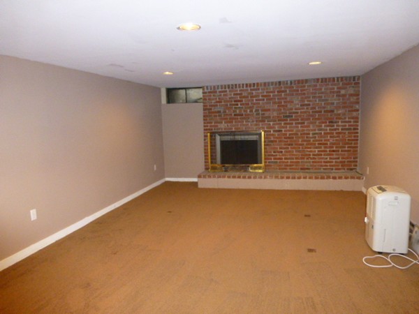347 Bridge Road Northampton, MA 01062 - Photo 10 of 11