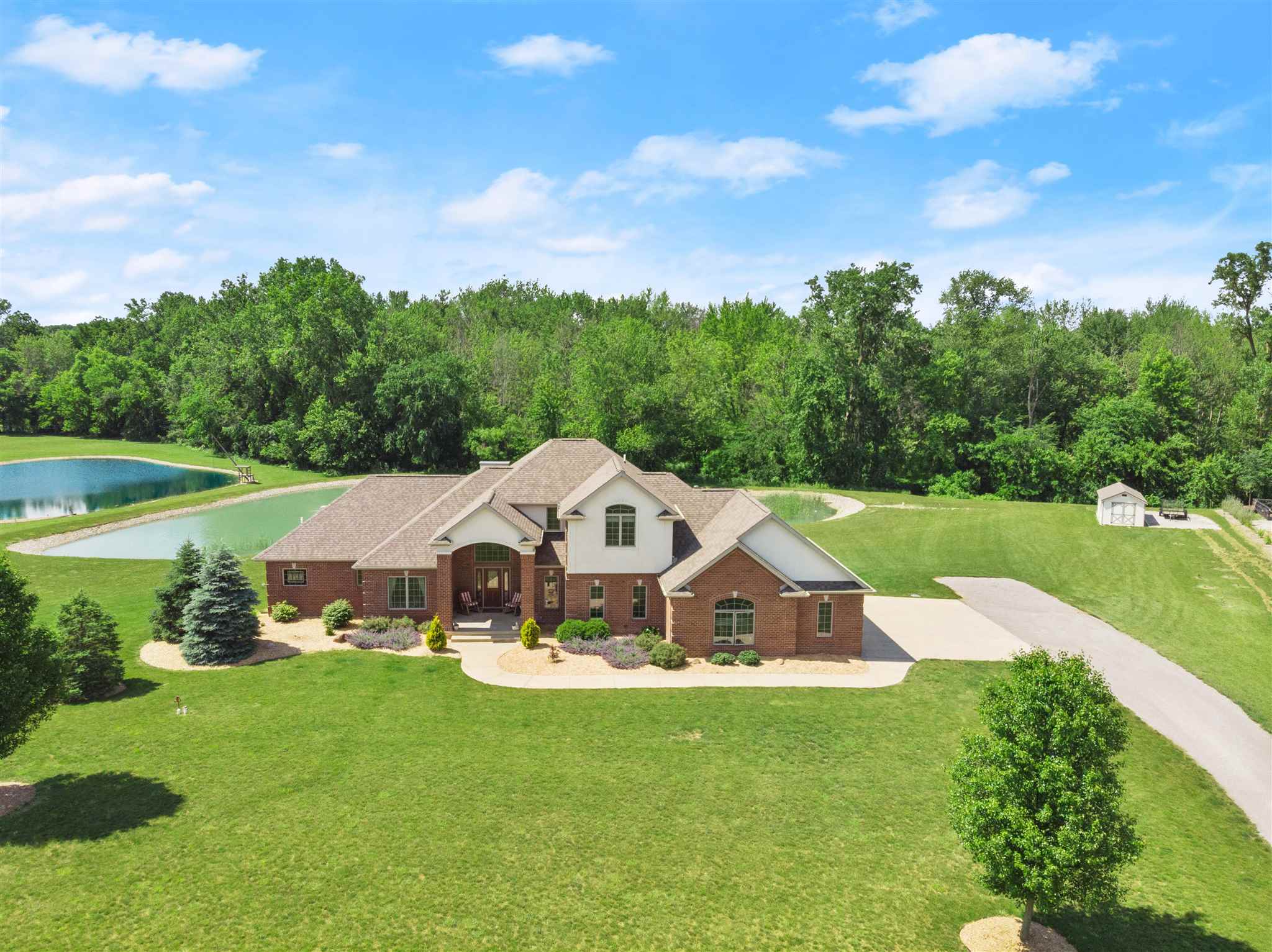 6503 Hollopeter Road Leo, IN 46765 - Photo 2 of 36