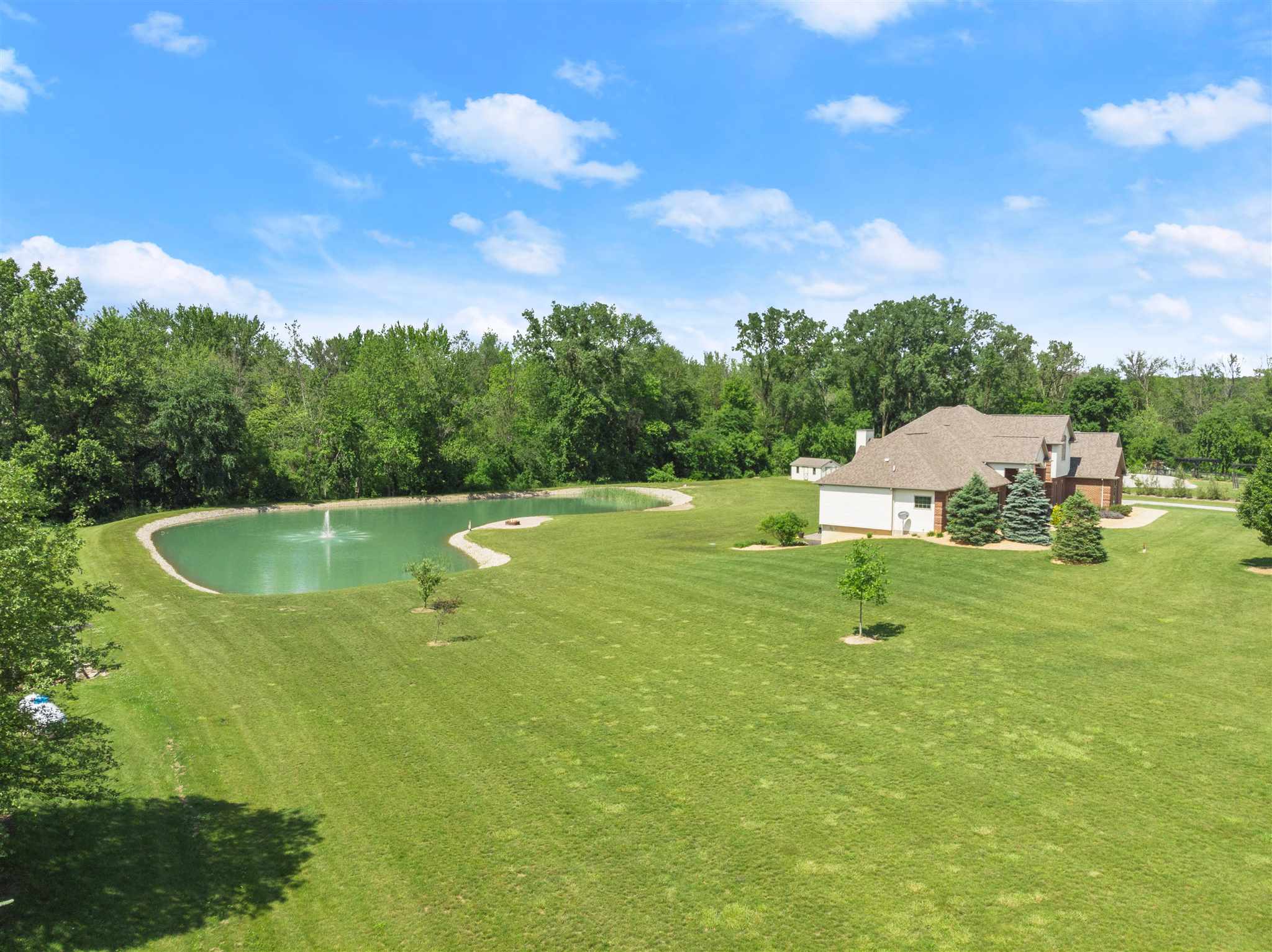 6503 Hollopeter Road Leo, IN 46765 - Photo 6 of 36