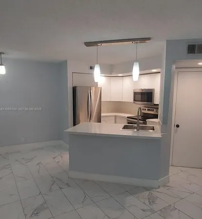 $2,350 | 731 Vista Isles Drive, Unit 1511, Sunrise, FL 33325