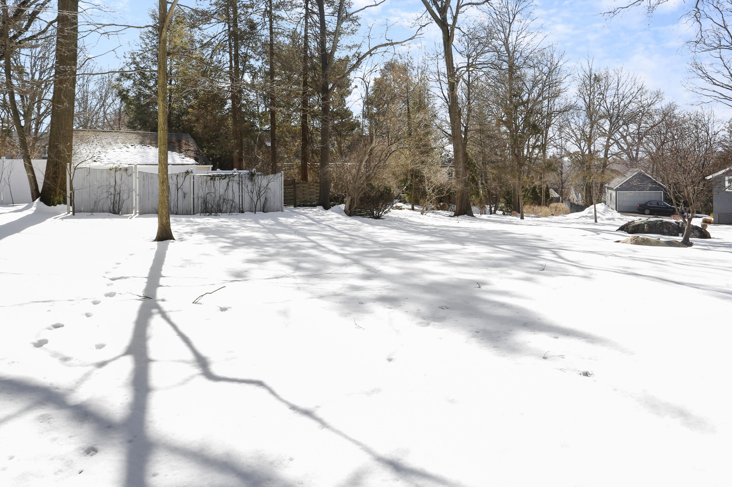 22 Miller Road Darien, CT 06820 - Photo 28 of 33 Park-like half acre, level and dry