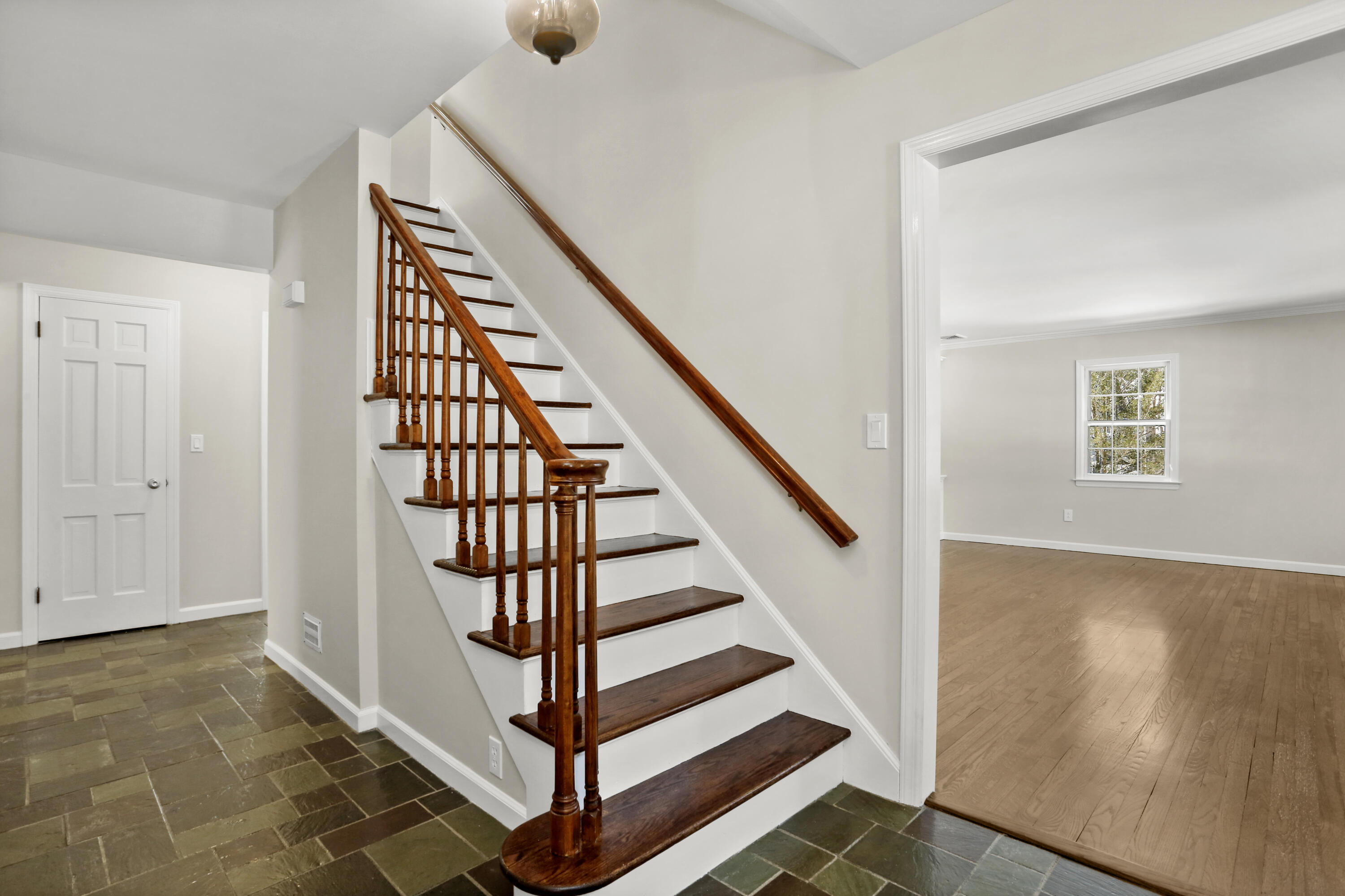 22 Miller Road Darien, CT 06820 - Photo 6 of 33 Front Foyer