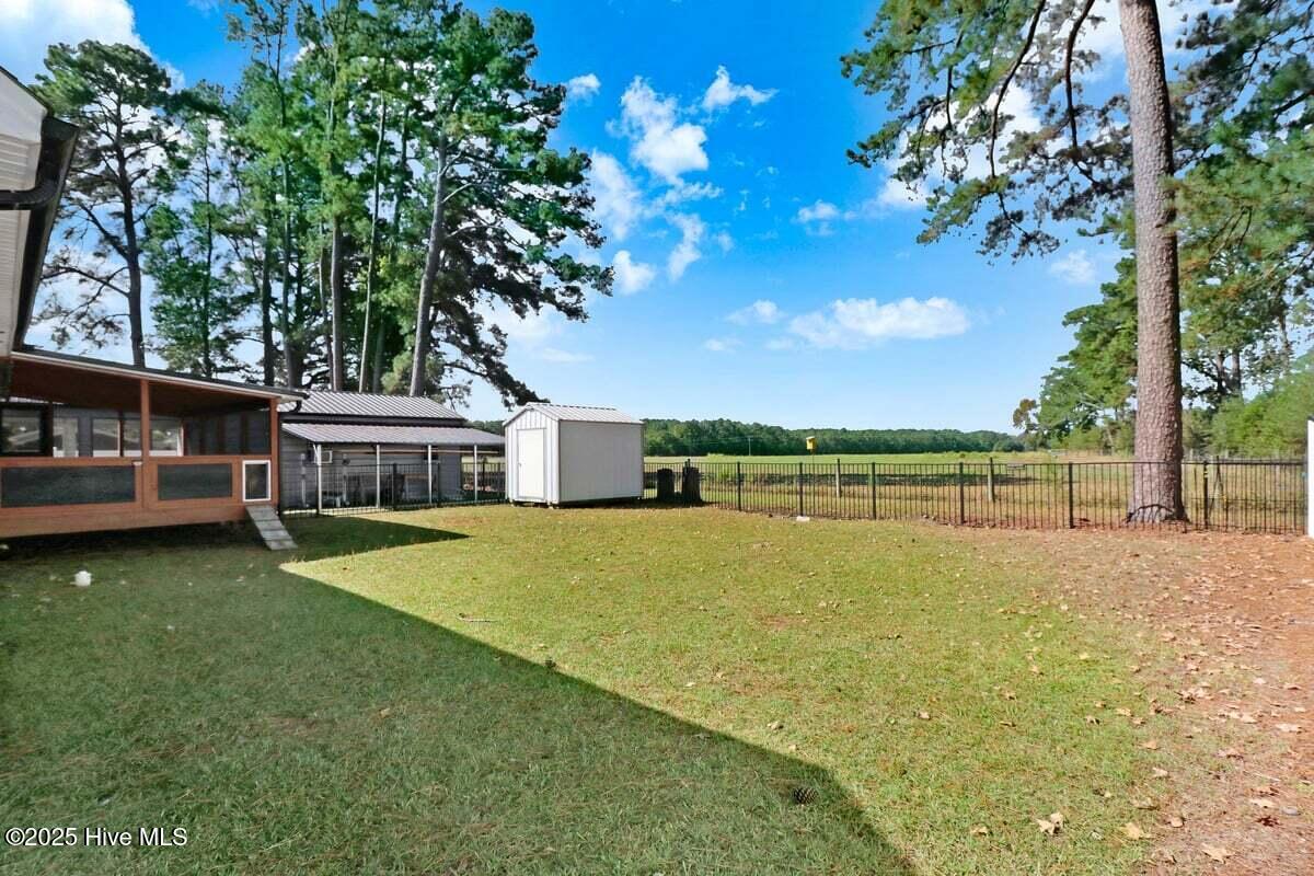 110 Dwight Drive Micro, NC 27576 - Photo 7 of 39 110 Dwight Dr-7