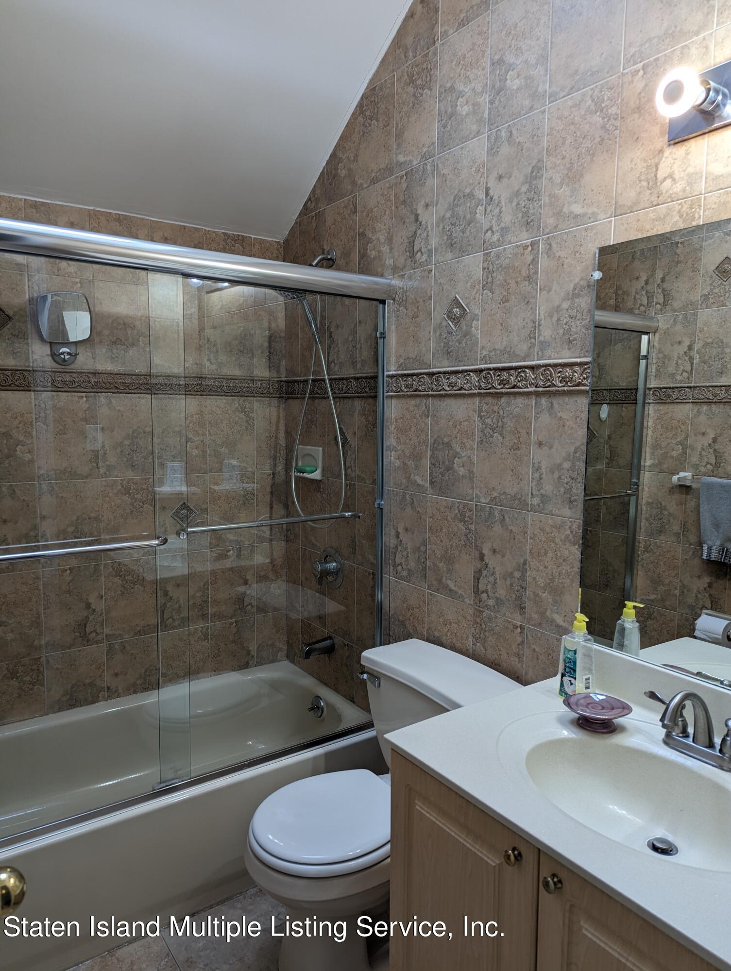 83 Gwenn Loop Staten Island, NY 10314 - Photo 19 of 26 PXL_20230408_215836168