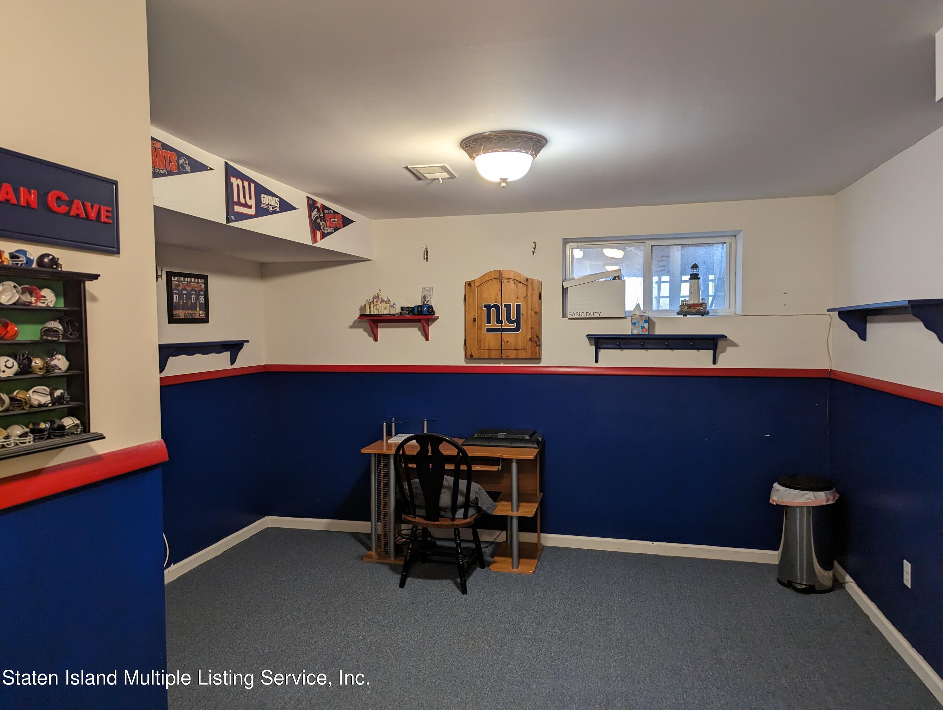 83 Gwenn Loop Staten Island, NY 10314 - Photo 22 of 26 PXL_20230408_220219594