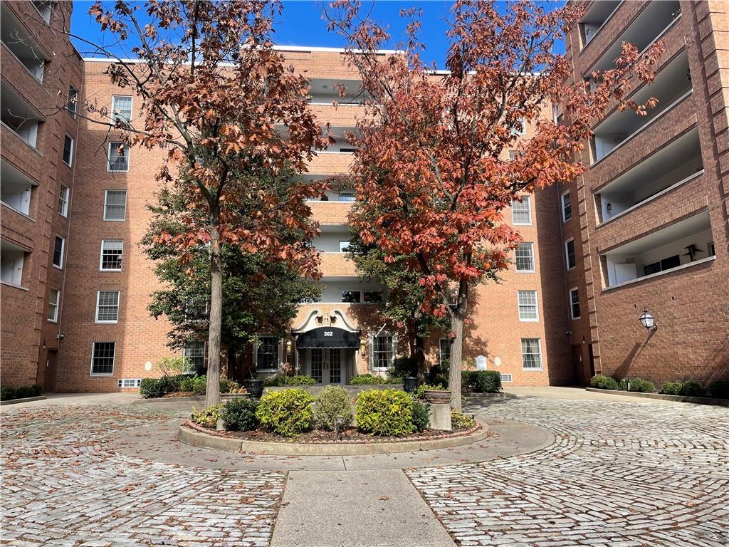 302 Fox Chapel Road, Unit 304 Pittsburgh, PA 15238 - Photo 1 of 16 Gallery Image 1