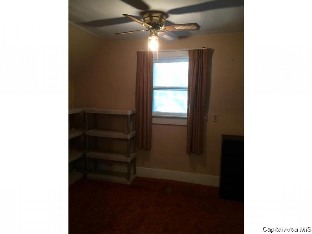240 North English Avenue Springfield, IL 62702 - Photo 9 of 15 Gallery Image 9