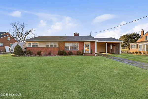 $275,000 | 502 South Edenton Rd Street, Hertford, NC 27944