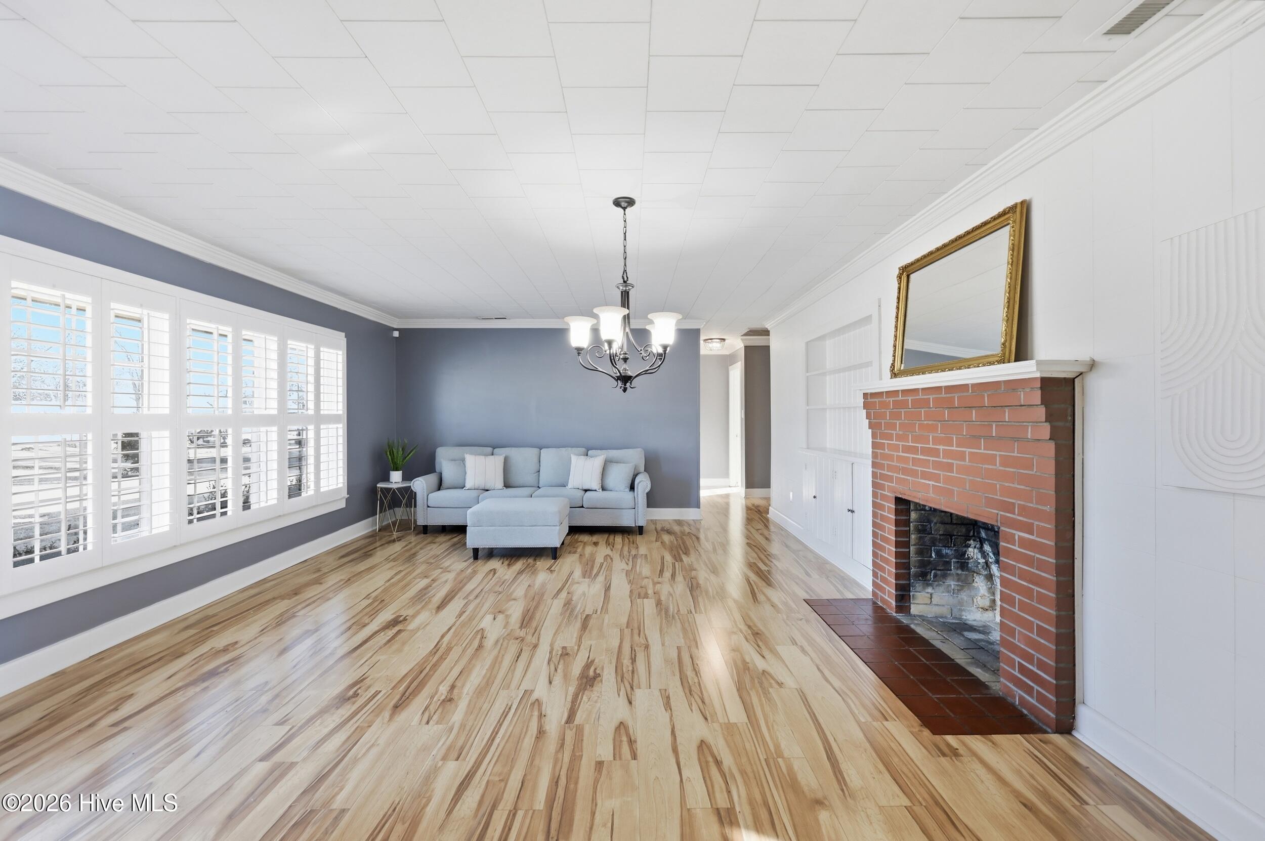 502 South Edenton Rd Street Hertford, NC 27944 - Photo 11 of 38 Living room