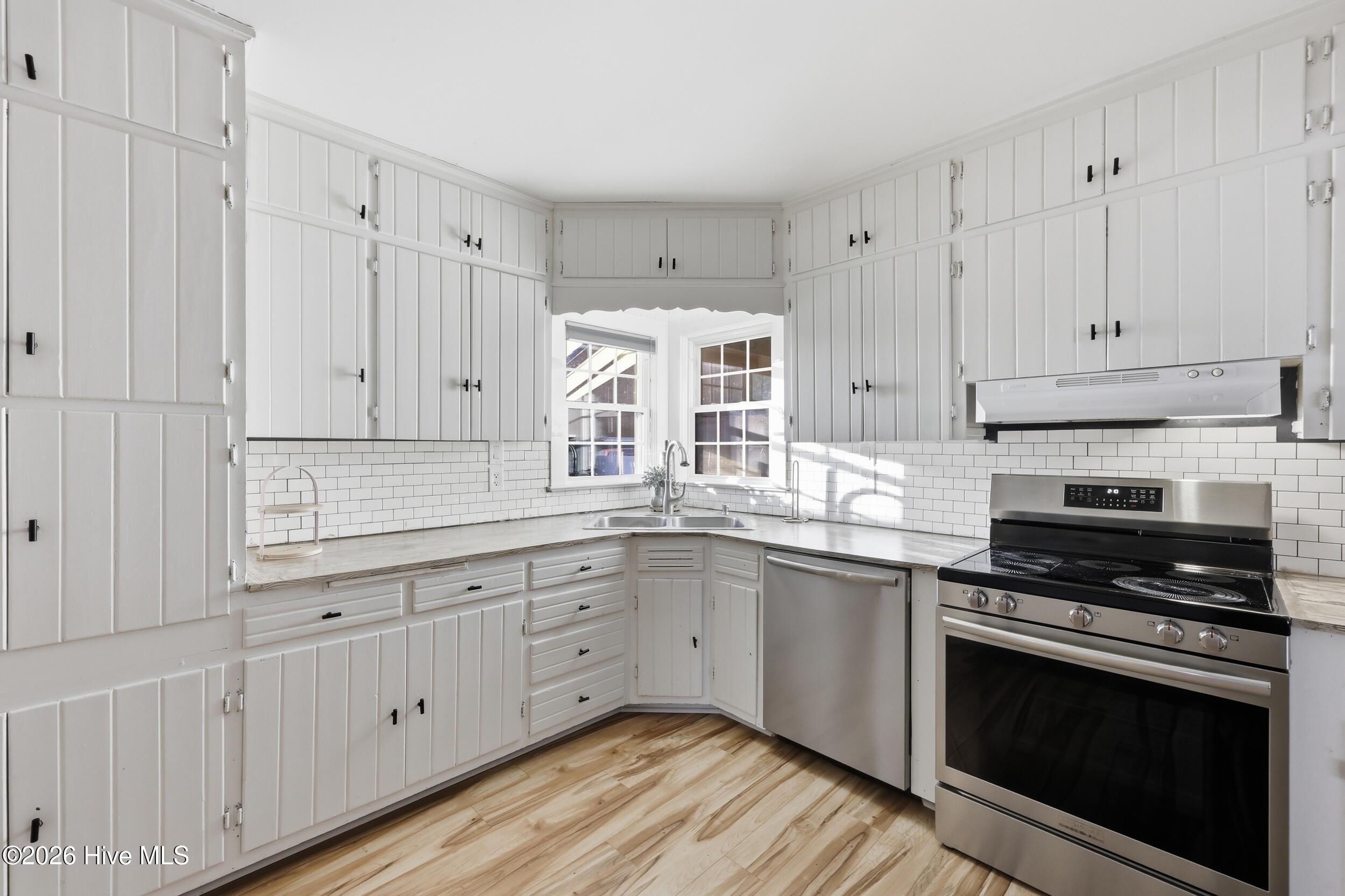 502 South Edenton Rd Street Hertford, NC 27944 - Photo 3 of 38 Kithen