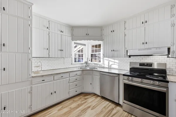 $275,000 | 502 South Edenton Rd Street, Hertford, NC 27944