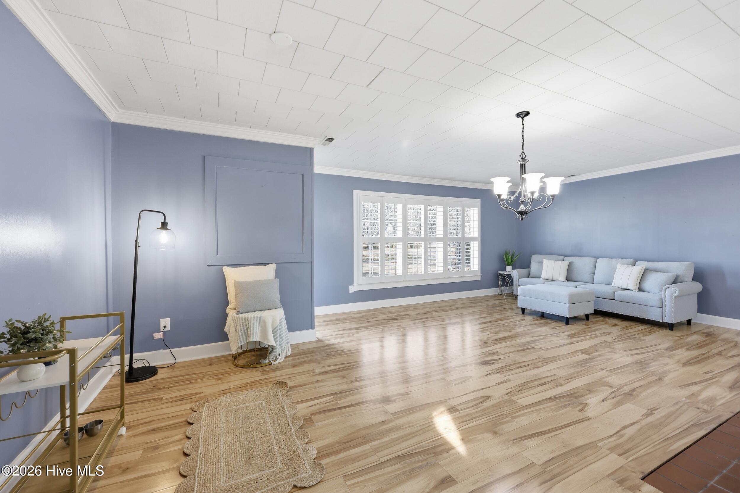 502 South Edenton Rd Street Hertford, NC 27944 - Photo 9 of 38 Living room