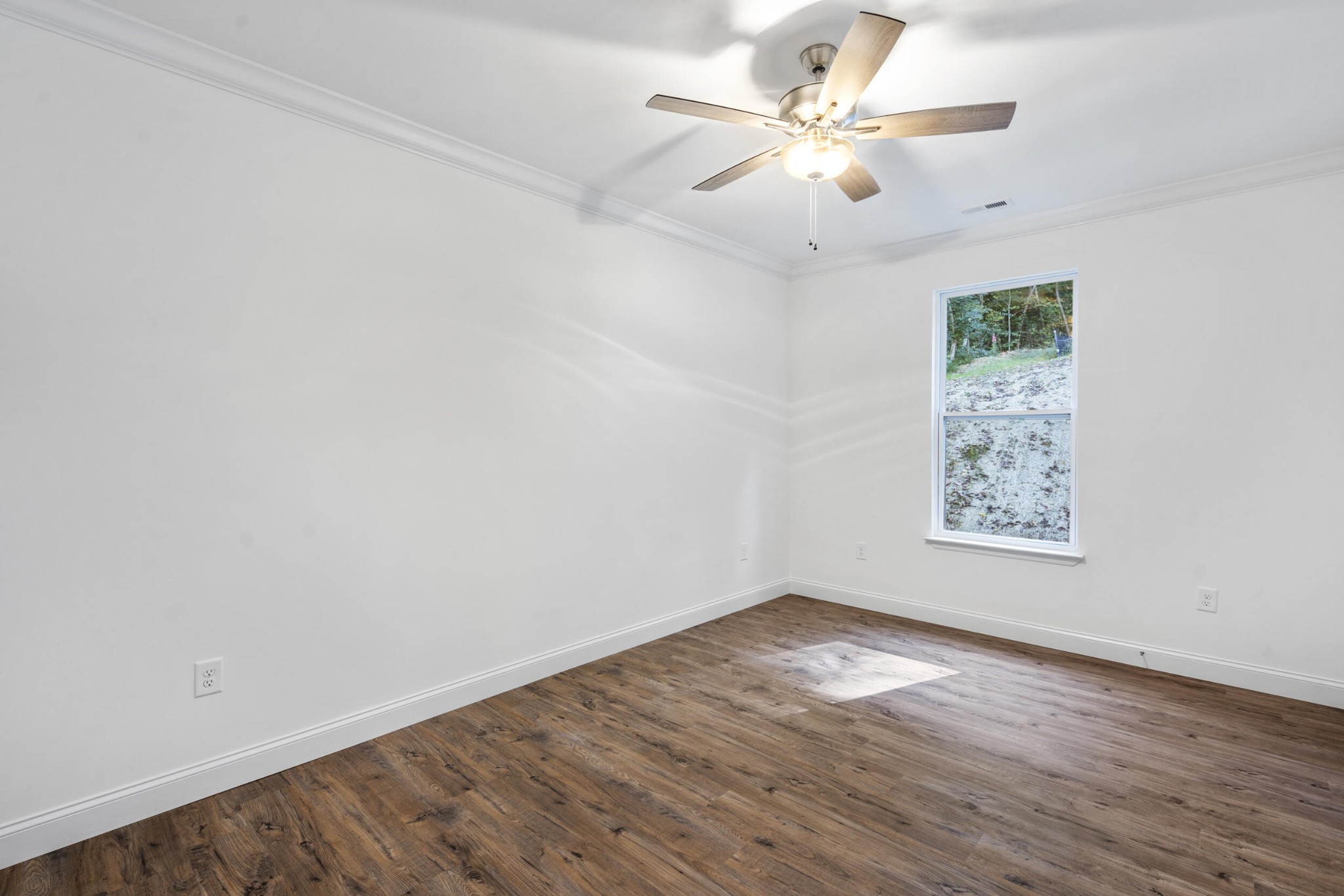 14311433 Southwest Randolph Drive Cleveland, TN 37311 - Photo 23 of 41 Gallery Image 23